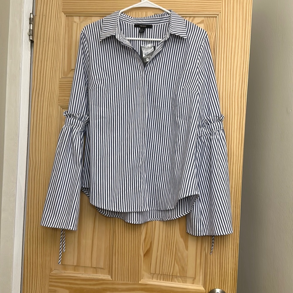 Button Down Forever 21 NEW with Tag